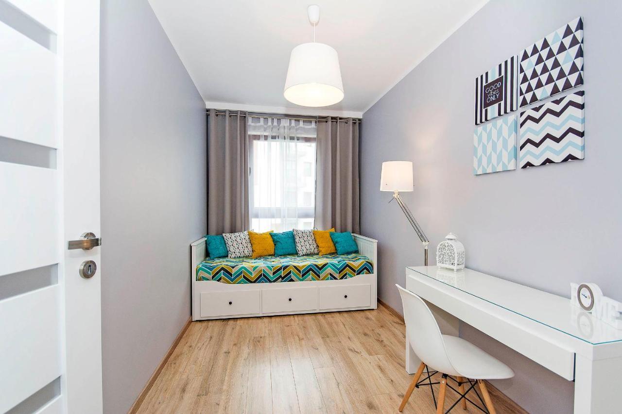 Stylish Apartment Oldtown Riverview Balcony グダニスク エクステリア 写真