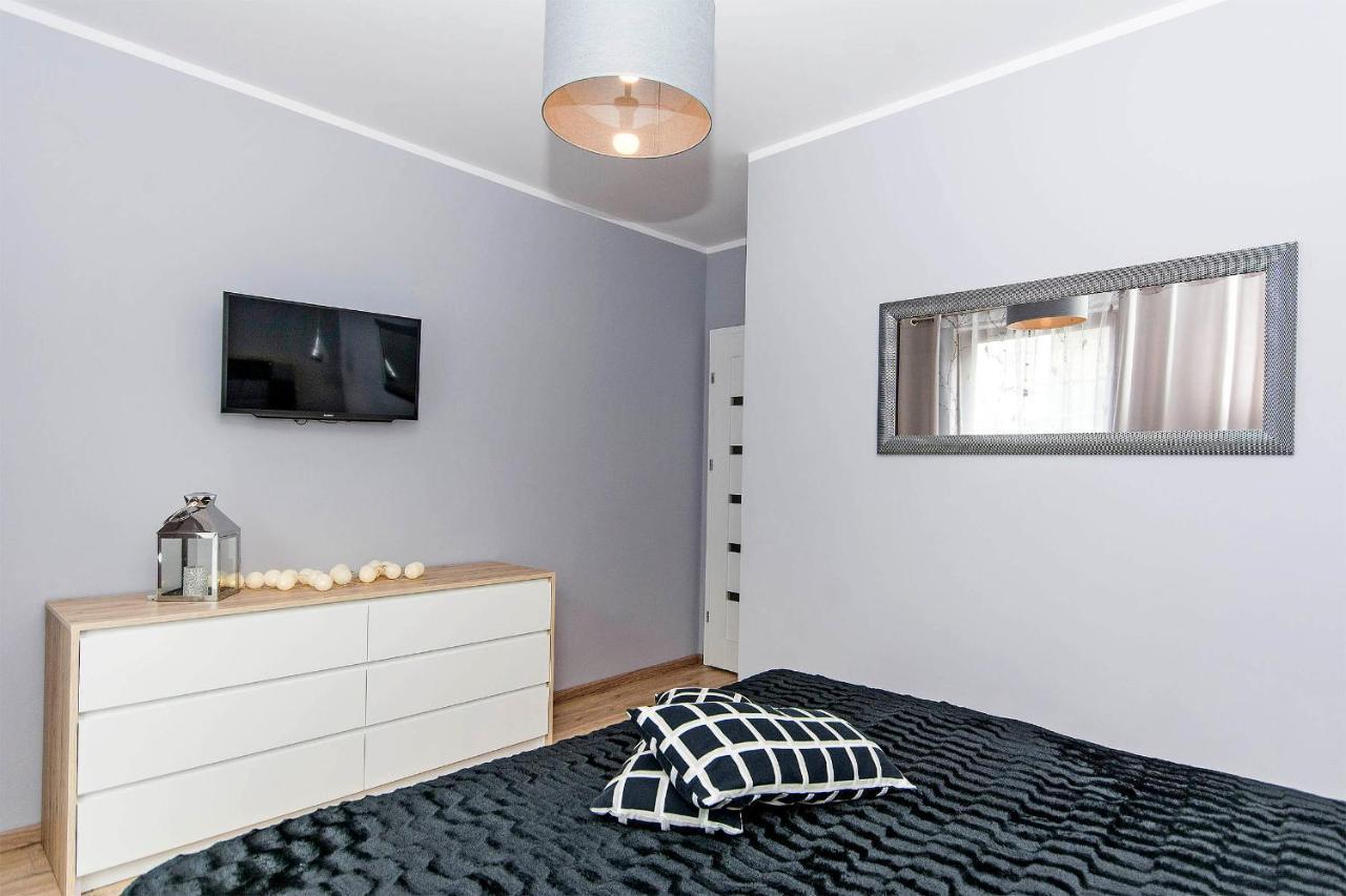 Stylish Apartment Oldtown Riverview Balcony グダニスク エクステリア 写真