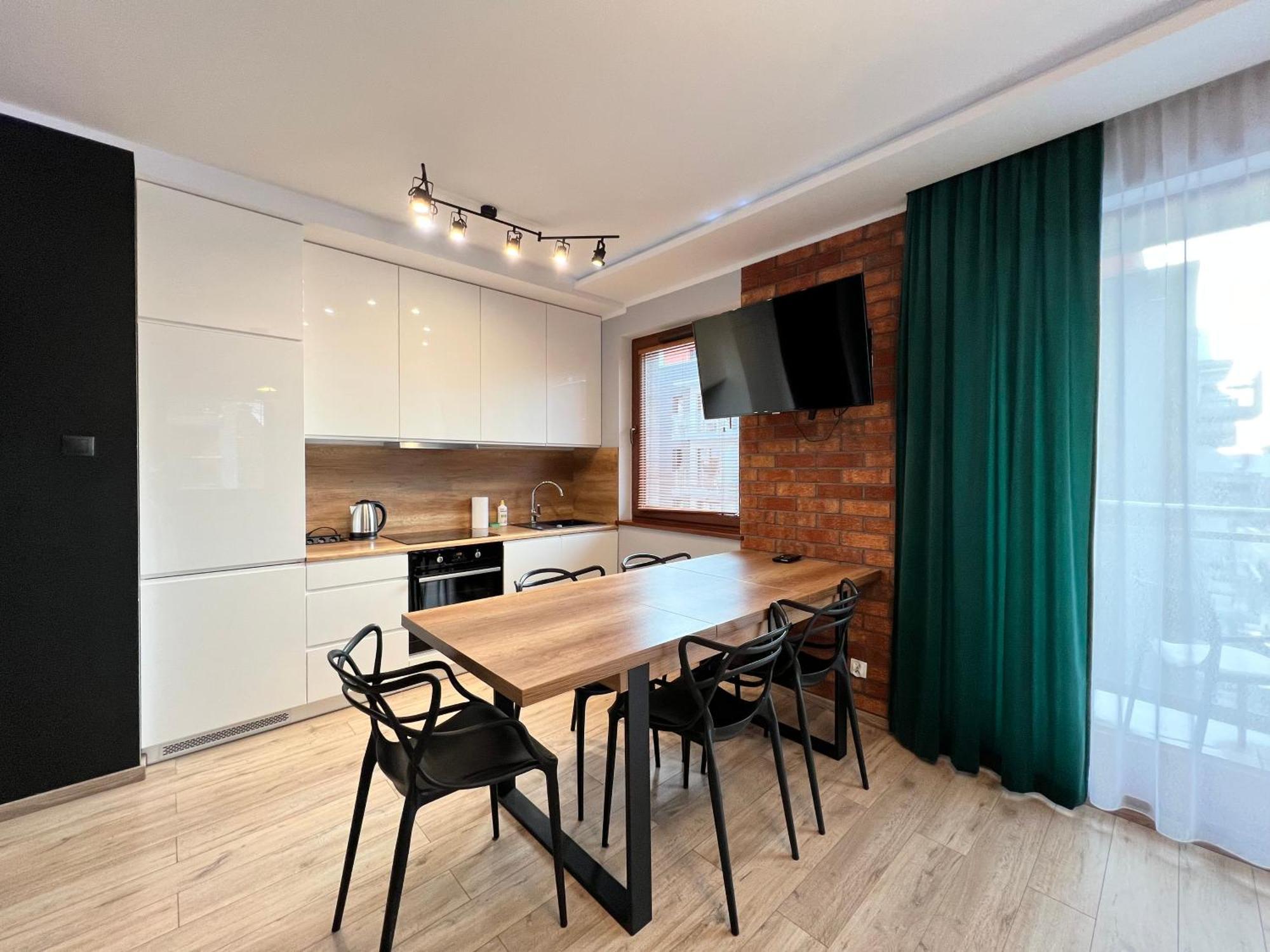 Stylish Apartment Oldtown Riverview Balcony グダニスク エクステリア 写真